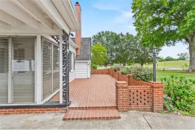4020 Rockford Road, Boonville, NC 27011 - Photo 4