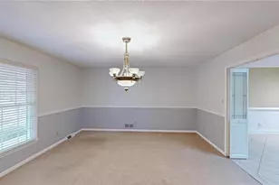 1007 Shalimar Dr, High Point, NC 27262 - Photo 10