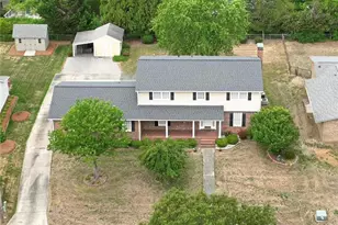 1007 Shalimar Dr, High Point, NC 27262 - Photo 2