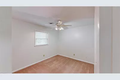 1007 Shalimar Drive, High Point, NC 27262 - Photo 18