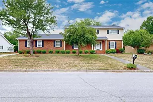 1007 Shalimar Dr, High Point, NC 27262 - Photo 1