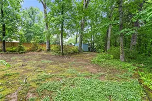 215 Trail 8, Burlington, NC 27215 - Photo 8
