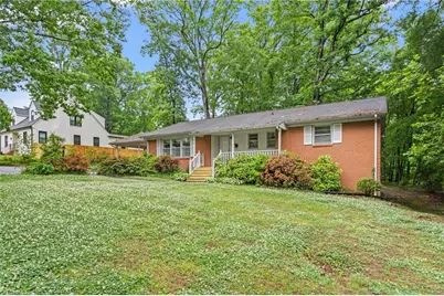 215 Trail Eight, Burlington, NC 27215 - Photo 2