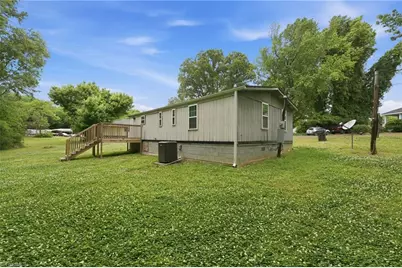 140 1st Street, Haw River, NC 27258 - Photo 6