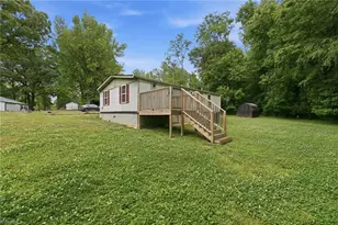 140 1st St, Haw River, NC 27258 - Photo 4