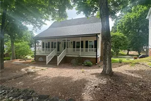 4116 Moss Brook Dr, Winston-Salem, NC 27127 - Photo 2