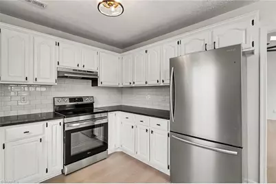 1100 Mayview Court, Kernersville, NC 27284 - Photo 12