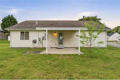 2424 Stratford Crossing Drive, Winston-Salem, NC 27103 - Photo 26