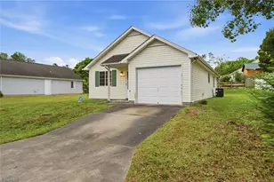 2424 Stratford Crossing Dr, Winston-Salem, NC 27103 - Photo 4