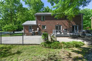 3300 Cascade Dr, Greensboro, NC 27410 - Photo 36