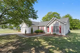 6121 Hickory Creek Rd, Winston-Salem, NC 27107 - Photo 1