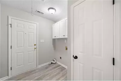 6121 Hickory Creek Road, Winston-Salem, NC 27107 - Photo 16