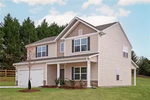 204 Macintosh Dr, King, NC 27021 - Photo 2