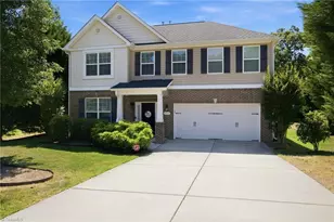 2683 Wellfleet Dr, High Point, NC 27265 - Photo 4