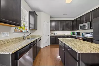 2683 Wellfleet Drive, High Point, NC 27265 - Photo 8
