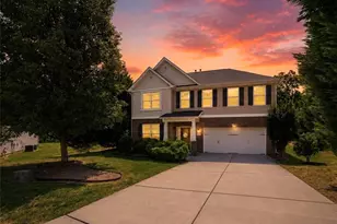 2683 Wellfleet Dr, High Point, NC 27265 - Photo 2