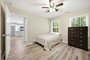 2948 Lashmit Dr, Winston-Salem, NC 27103 - Photo 8