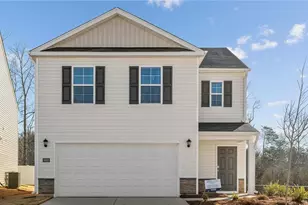 628 Beechwood Cir, Thomasville, NC 27360 - Photo 1