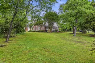 4635 Shattalon Dr, Winston-Salem, NC 27106 - Photo 34