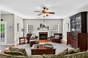 3806 Bridlington Dr, Greensboro, NC 27455 - Photo 10