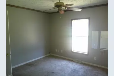 2200 E Stadium Drive, Eden, NC 27288 - Photo 14