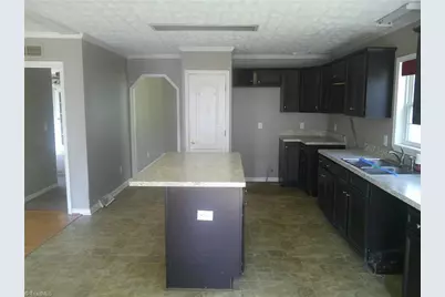 2200 E Stadium Drive, Eden, NC 27288 - Photo 8
