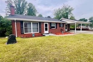2556 Westfield Rd, Mount Airy, NC 27030 - Photo 2