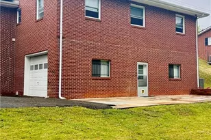 2556 Westfield Rd, Mount Airy, NC 27030 - Photo 8