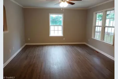 4125 Moat Drive, Winston-Salem, NC 27101 - Photo 10