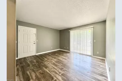 5655 Hornaday Road #D, Greensboro, NC 27409 - Photo 4