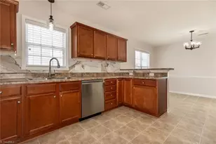 5862 Sunny Ridge Tr, Clemmons, NC 27012 - Photo 10