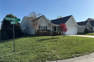 5862 Sunny Ridge Tr, Clemmons, NC 27012 - Photo 2