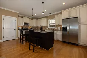 106 Breckenridge Dr, Thomasville, NC 27360 - Photo 12