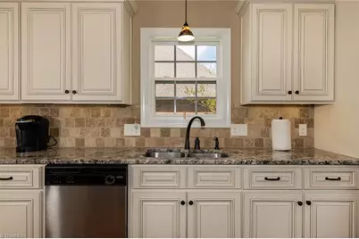 106 Breckenridge Drive, Thomasville, NC 27360 - Photo 14