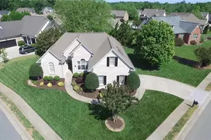 2 Wexford Cir, Thomasville, NC 27360 - Photo 1