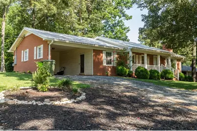 262 Boggs Road, Thomasville, NC 27360 - Photo 2