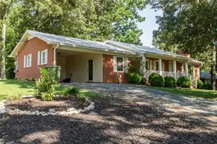 262 Boggs Rd, Thomasville, NC 27360 - Photo 2