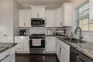 411 Freemont Dr, Thomasville, NC 27360 - Photo 14