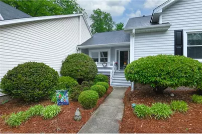 806 Carriage Crossing Lane #B, Greensboro, NC 27410 - Photo 6