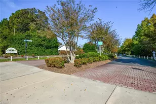 806 Carriage Crossing Ln, Greensboro, NC 27410 - Photo 4