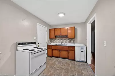 1316 Joyce Street, Greensboro, NC 27405 - Photo 6