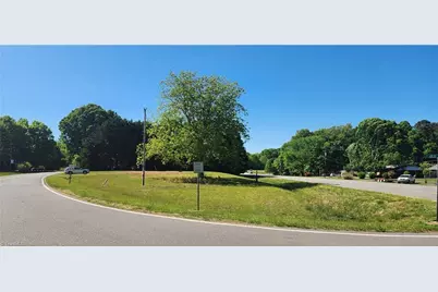 2493 Old Highway 21, State Road, NC 28676 - Photo 4