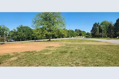 2493 Old Highway 21, State Road, NC 28676 - Photo 2