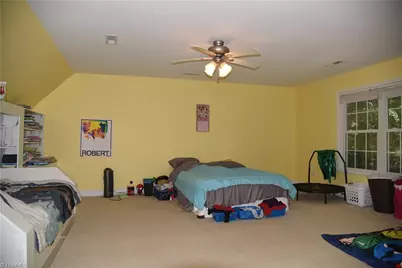 915 New Hampshire Drive, Jamestown, NC 27282 - Photo 22