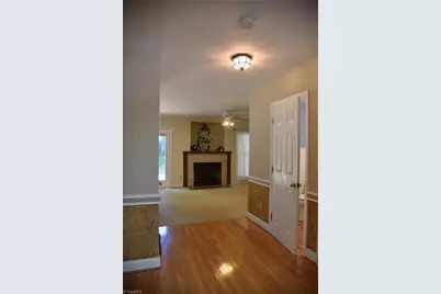 915 New Hampshire Drive, Jamestown, NC 27282 - Photo 4