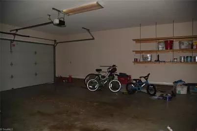 915 New Hampshire Drive, Jamestown, NC 27282 - Photo 28