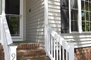 915 New Hampshire Dr, Jamestown, NC 27282 - Photo 2
