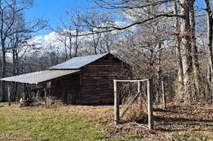 3391 Asbury Rd, Mount Airy, NC 27030 - Photo 10