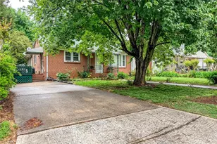 1007 E Brookline St, Winston-Salem, NC 27107 - Photo 2