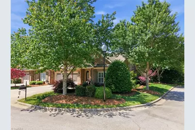 23 Liberty Square Circle, Greensboro, NC 27455 - Photo 6